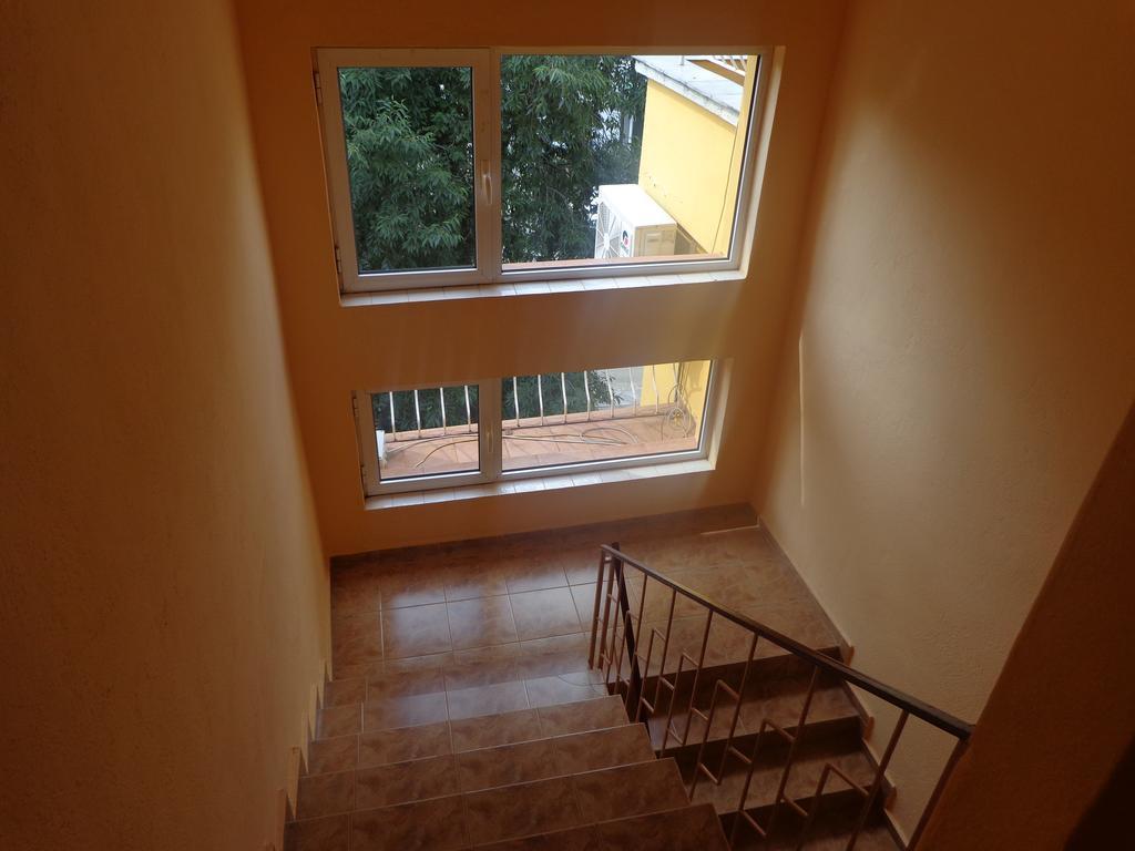 Prometei Hotell Burgas Exteriör bild