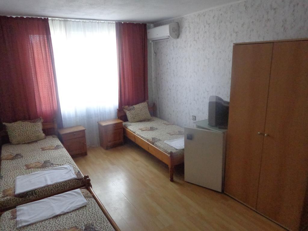 Prometei Hotell Burgas Exteriör bild